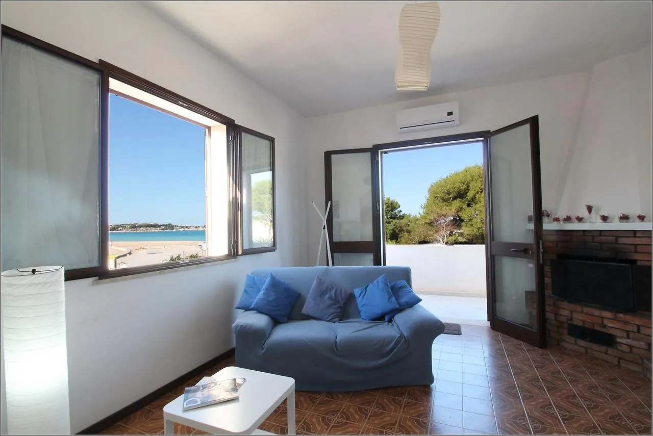 Appartamento Pryntyl Fronte Spiaggia 산비토로카포